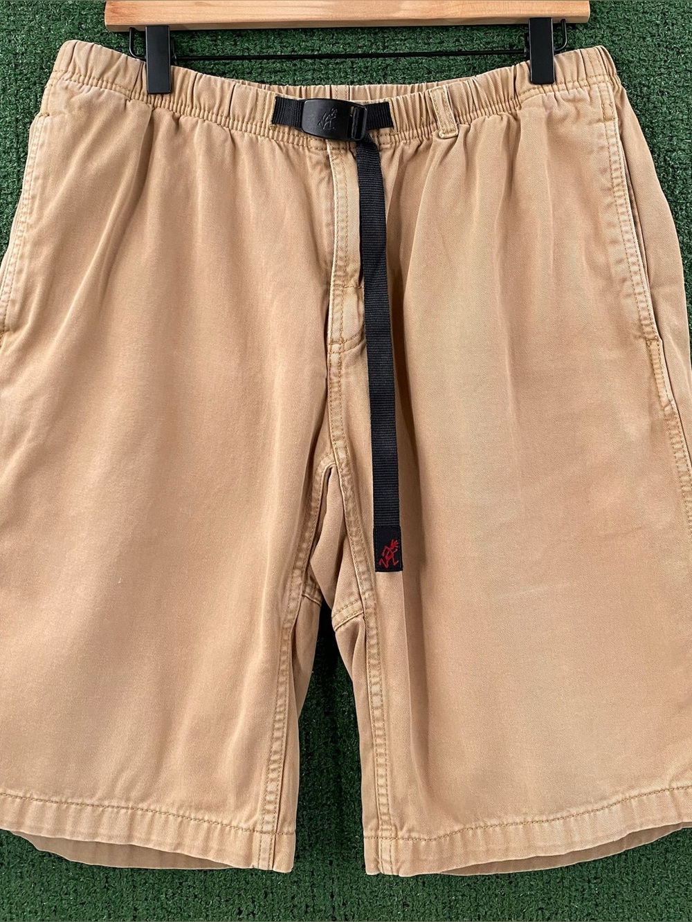 Gramicci Belted Cotton Tan Shorts Men’s Size Large